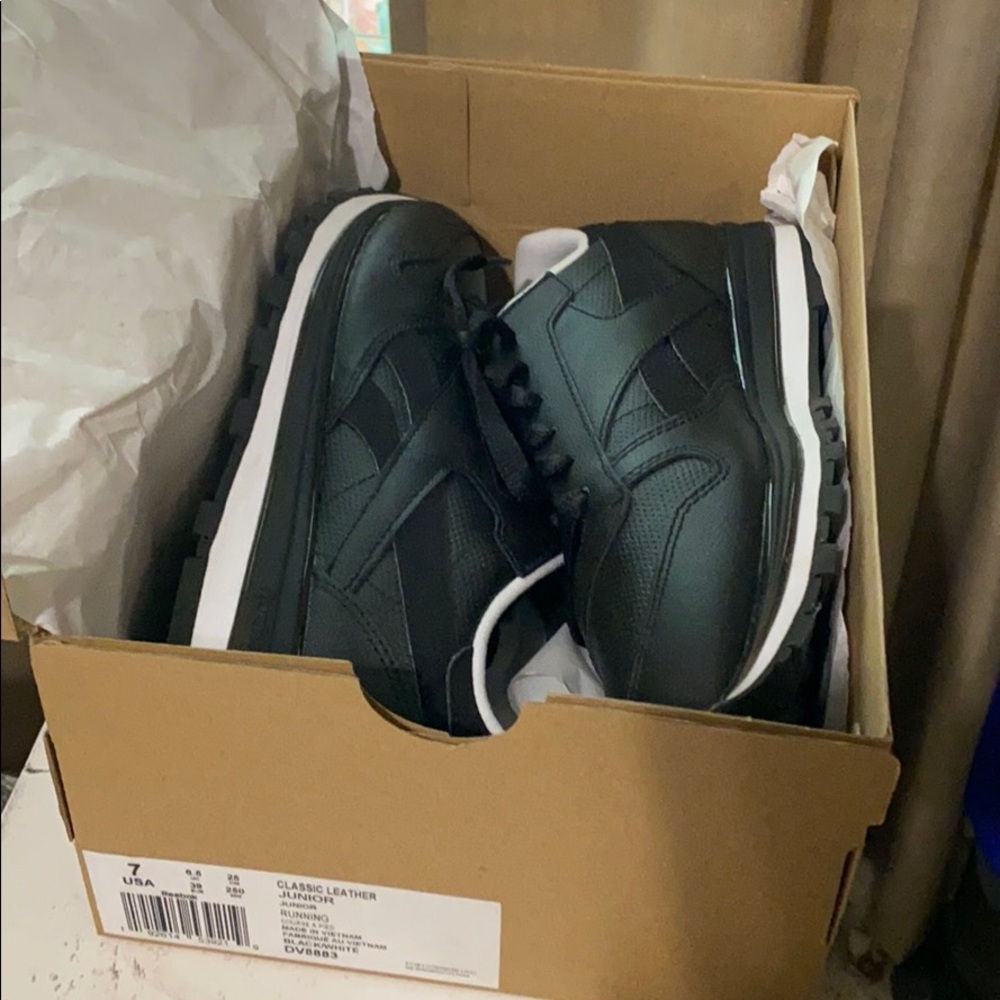 COPY - Brand new Reebok !!